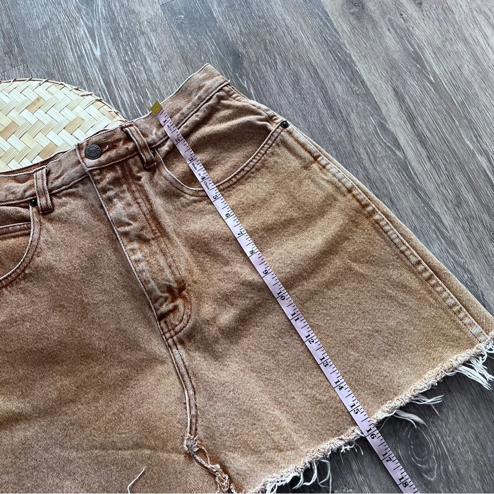 Vintage 90’s jordache rust tan mini denim skirt‎
